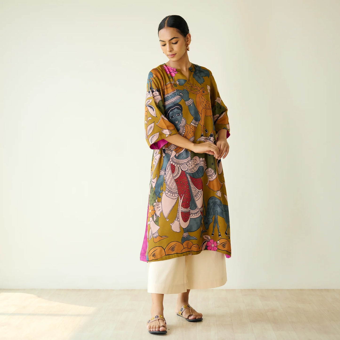 THE LADY KURTA SET