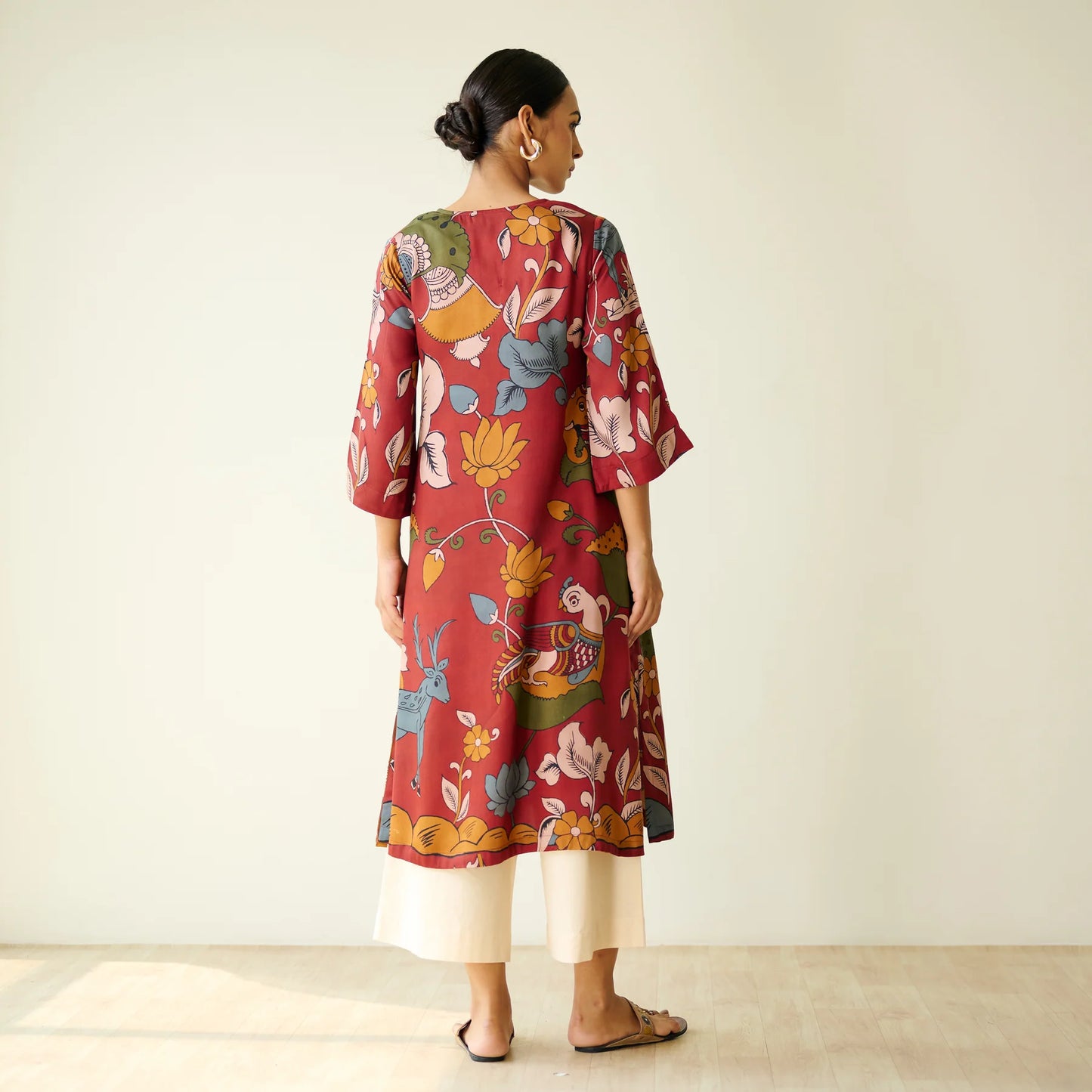 THE LADY KURTA SET