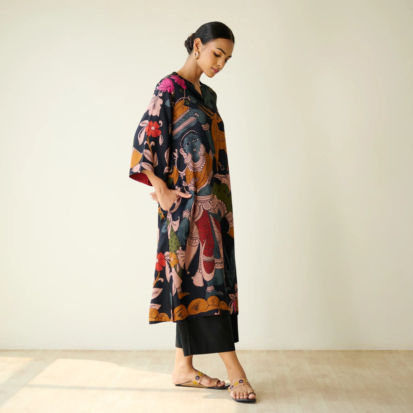 THE LADY KURTA SET
