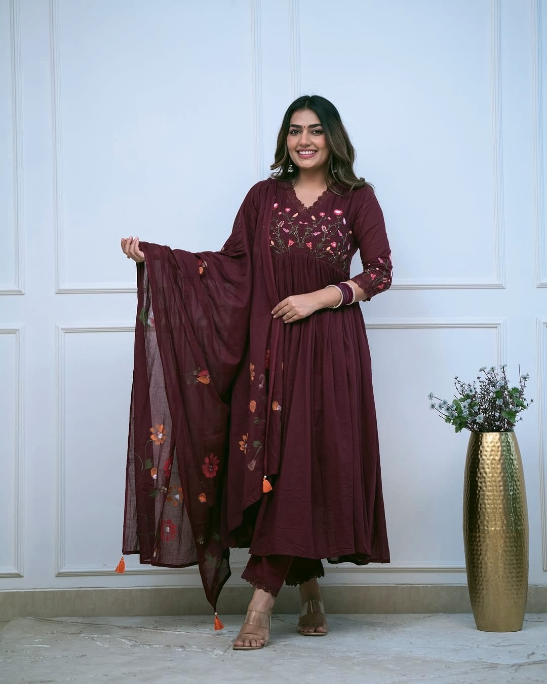 Aavana Embroidery Suit Set