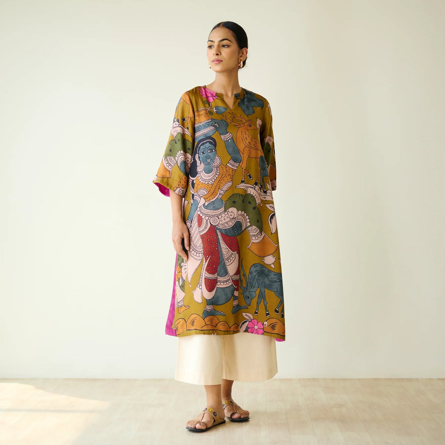 THE LADY KURTA SET