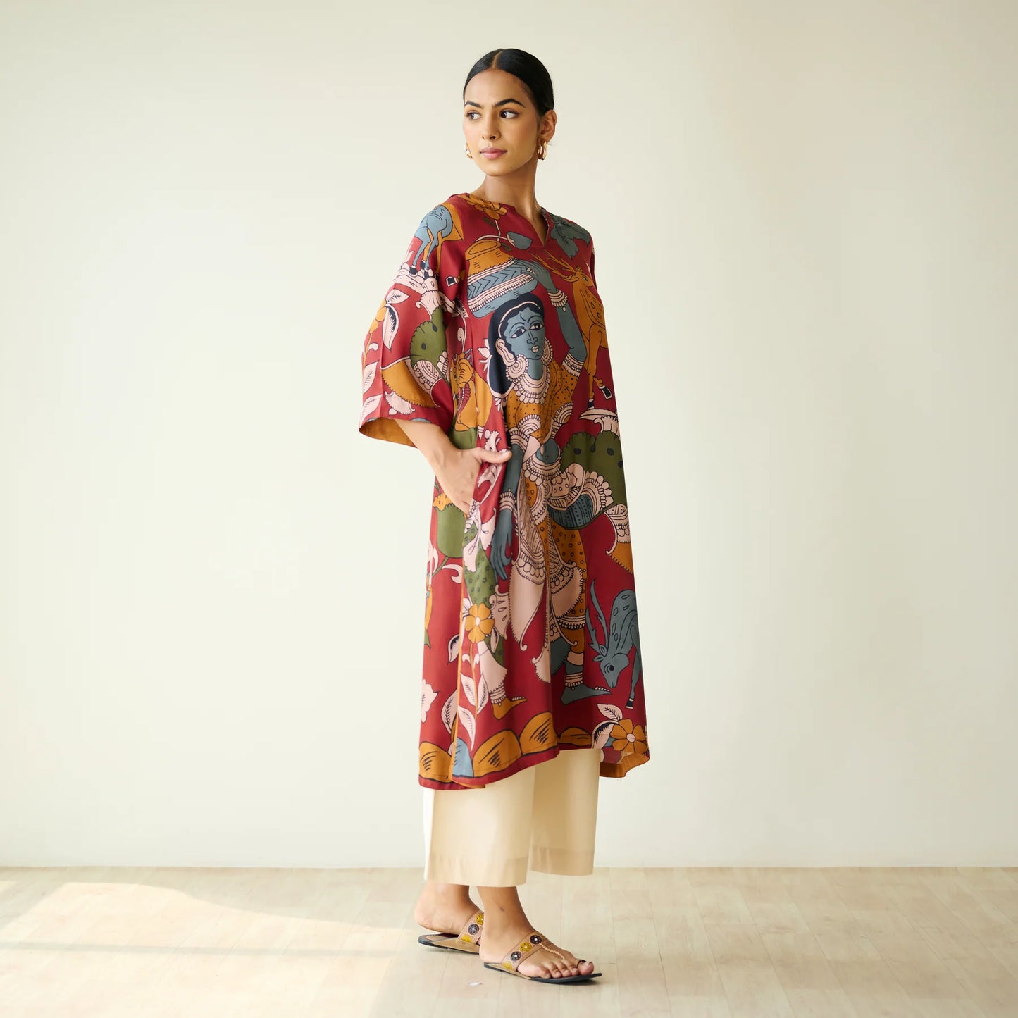 THE LADY KURTA SET