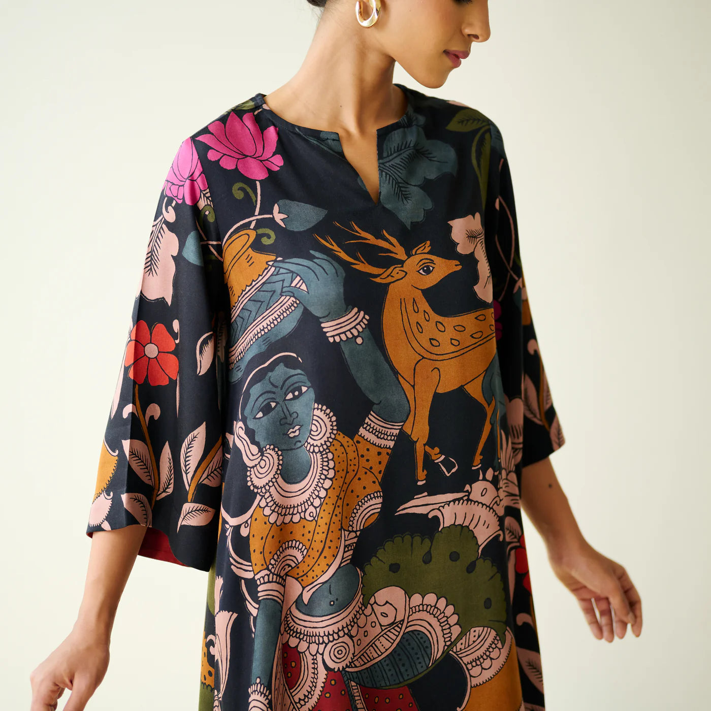 THE LADY KURTA SET