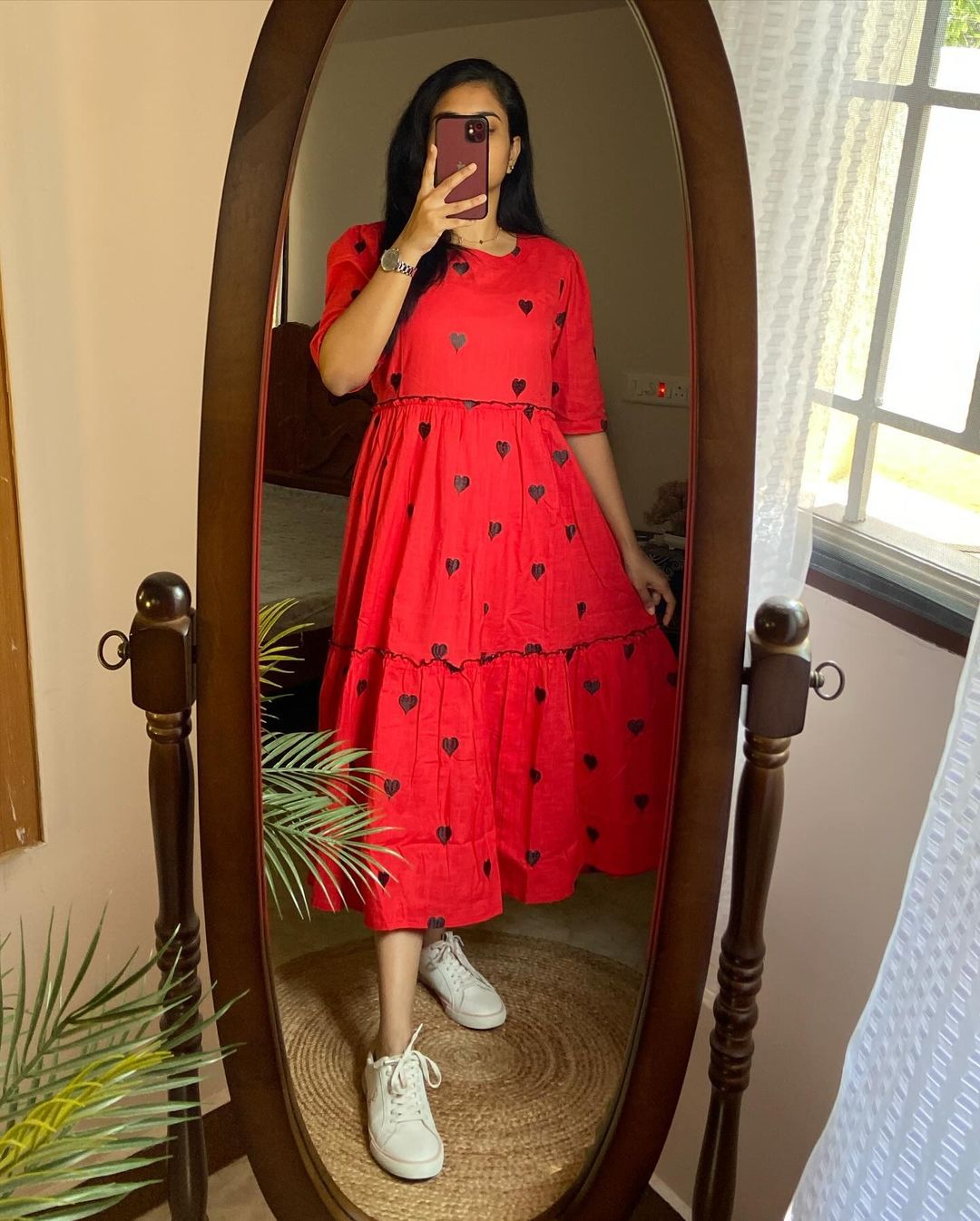 BEAUTIFUL HART PRINT RED MIDDI DRESS