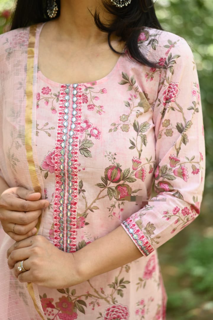 FLORAL PRINT COTTON KURTA PANT AND KOTA DORIA DUPATTA