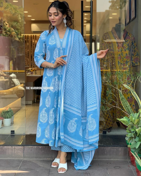 BEAUTIFUL PROCEEN PRINT SKY BLUE KURTI 3PIS SET