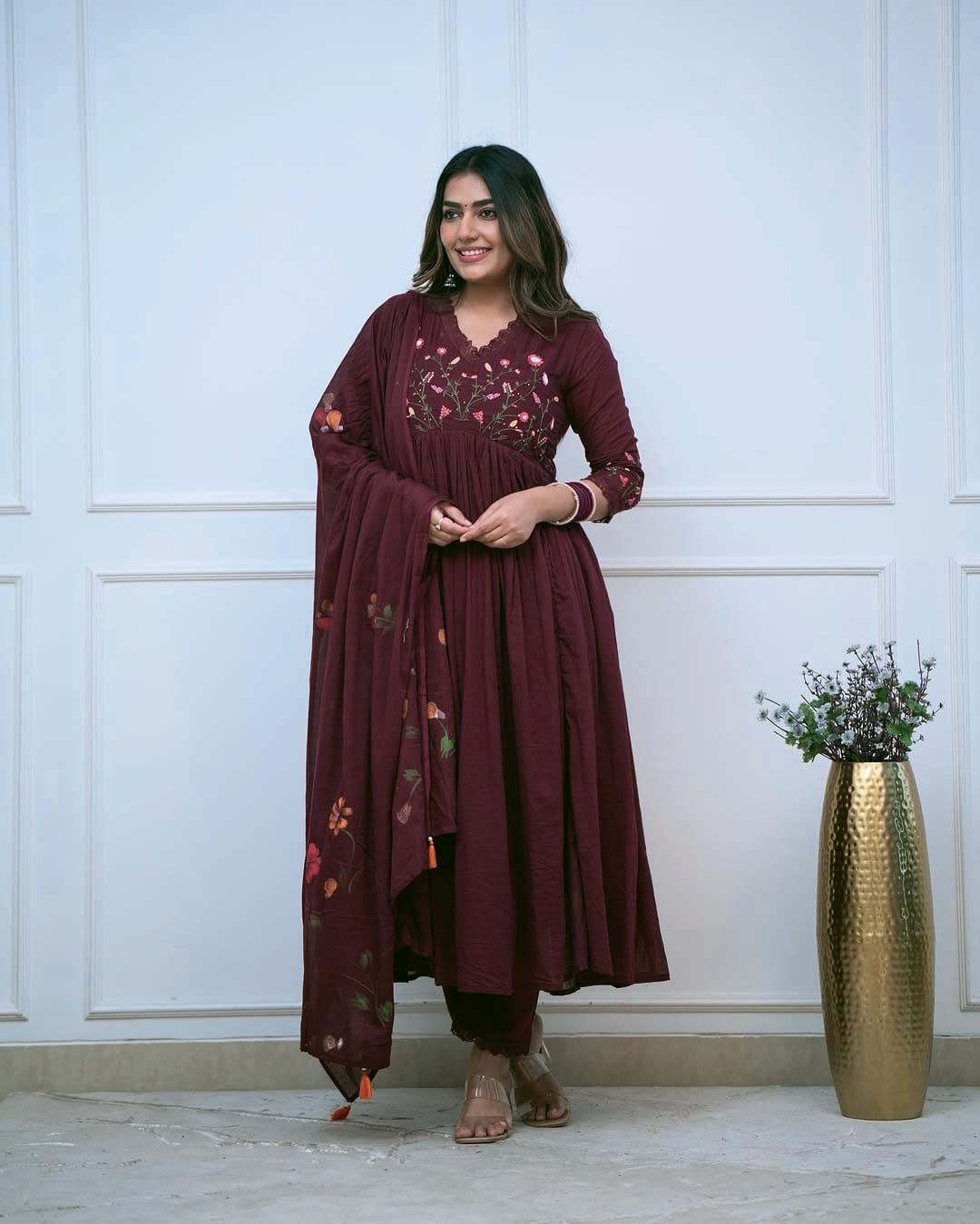 Aavana Embroidery Suit Set